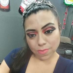 Meet your Posher, Monica